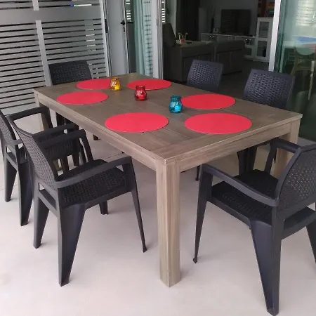 La Casa Gris Semesterbostad *